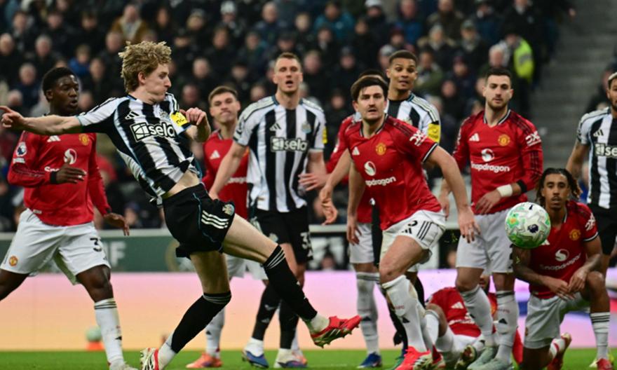 Ήττα για Γιουνάιτεντ από την Νιουκάστλ των 10
