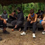 Η μπλε ομάδα κατηγορεί την κόκκινη για κλίκες (vid)