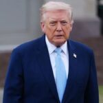 Τραμπ για Ζελένσκι: «Πρέπει να κουνηθεί και να κάνει μια συμφωνία»