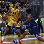 Υπερπολύτιμος Χάρελ, με νταμπλ-νταμπλ από την τρίτη περίοδο