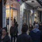 Το ωράριο των καταστημάτων για τις μέρες του Πάσχα