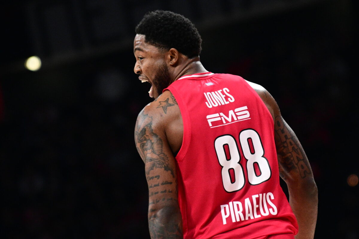 Βαριά ποινή για Τζόουνς, χάνει ΑΡΗ