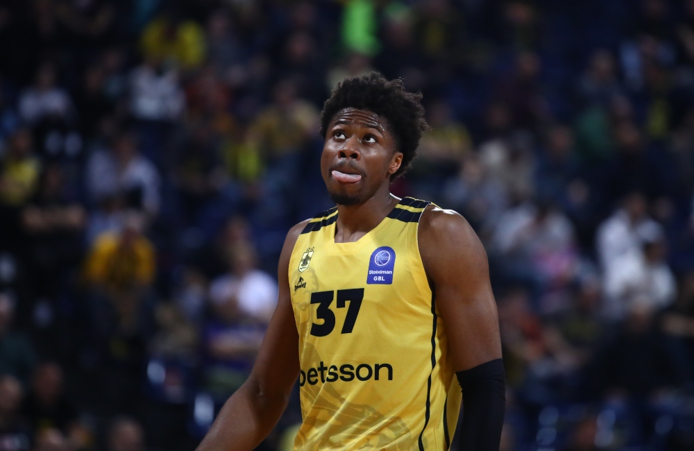 Απρόοπτο με Αντετοκούνμπο – Αύριο κρίνεται η συμμετοχή του κόντρα στην ΑΕΚ