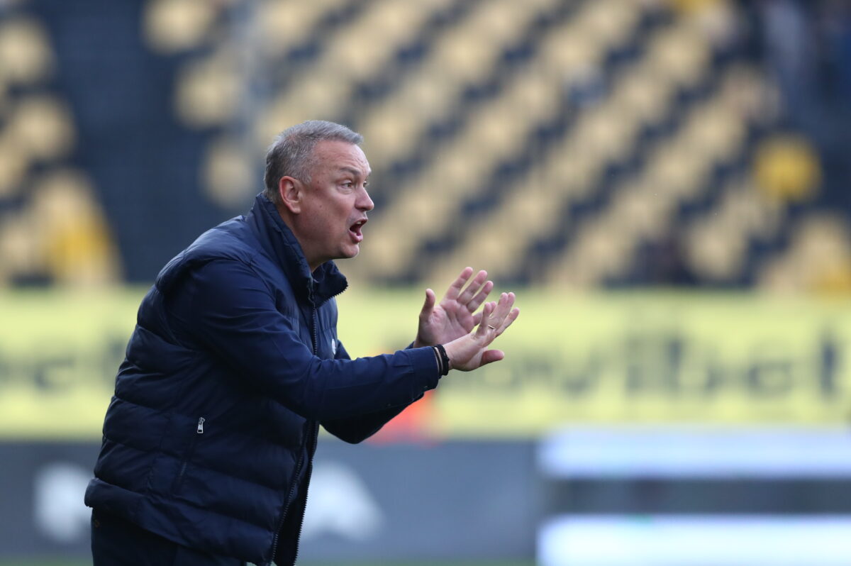 Τώρα που το βρήκε… δεν το αφήνει