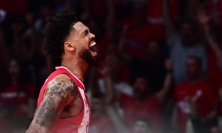 Αγριεμένος Ολυμπιακός, έκανε το 1-0 με Μονακό