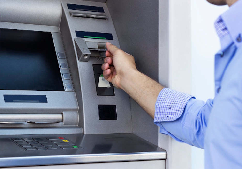 Πάσχα 2026: Κλειστές για τέσσερις ημέρες οι τράπεζες