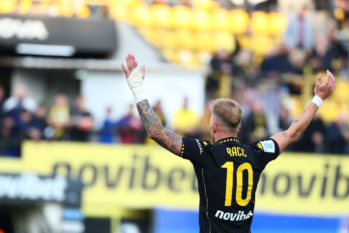 Δυνατή εκτέλεση φάουλ του Ράτσιτς, απέκρουσε ο Σιαμπάνης (vid)