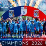 Κόβεντρι: Λάμπαρντ και παίκτες σήκωσαν το τρόπαιο της Τσάμπιονσιπ! (vid)