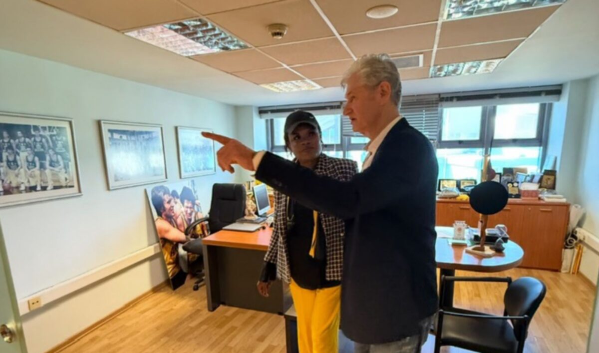 Βερόνικα Αντετοκούνμπο: Τα ποσταρίσματα με Σιάο, Γκάλη και Παπαγεωργίου με… κιτρινόμαυρες καρδιές (pics)