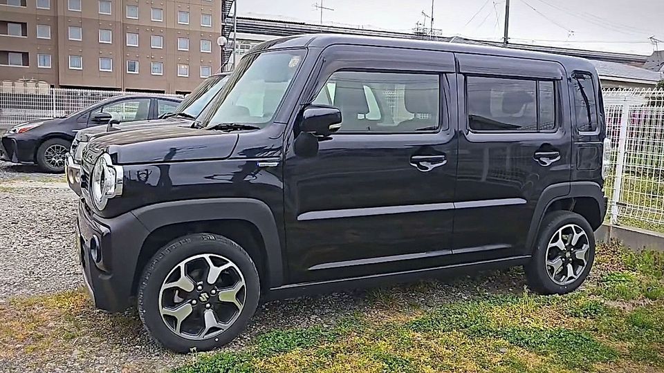 Σεισμός 7,5 Ρίχτερ ταρακούνησε αυτοκίνητα στην Ιαπωνία (vid)