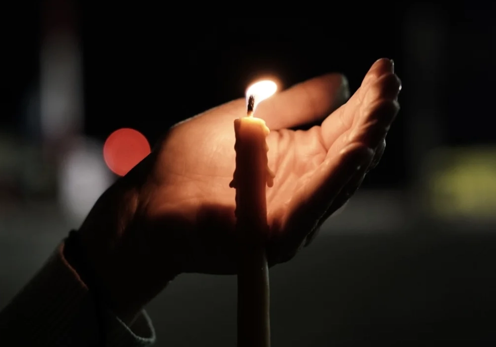 Ιεροσόλυμα: Κανονικά η εκπροσώπηση της Ελλάδας για την αφή του Αγίου Φωτός (vid)