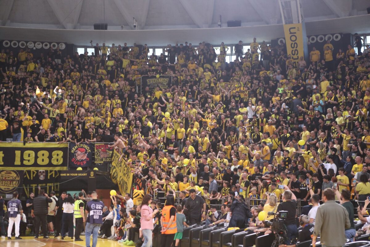 «Σεισμός» στο Παλέ με «ΑΡΗ ΟΛΕ ΟΛΕ ΟΛΕΟ»! (vid)