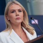 Καρολάιν Λέβιτ: «Ένας τρελός προσπάθησε να δολοφονήσει τον πρόεδρο»