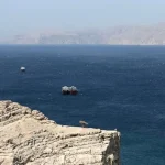 Το Ιράν ανοίγει τα Στενά του Ορμούζ για τα εμπορικά πλοία για όσο διαρκεί η εκεχειρία στο Λίβανο