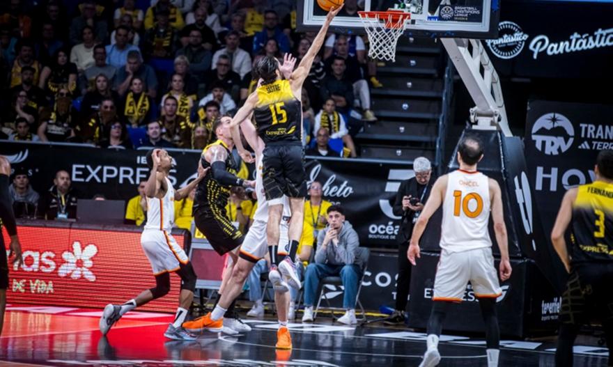 Διέλυσε την Γαλατά και πήγε F-4 του BCL η Τενερίφη (vid)