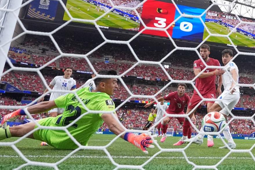 Με αυτογκόλ 4-0 η Πορτογαλία (vid)