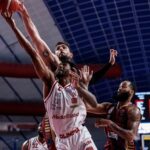Σήκωσε… κούπα μέσα στην Βενετία η Αρμάνι