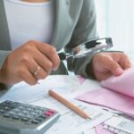 Η Εφορία θα έπαιρνε επίδομα 9χρονου για ακουστικά βαρηκοΐας, λόγω χρέους (vid)