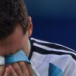 Η στιγμή που ο Μέσι πλαντάζει στο κλάμα μετά το πρώτο γκολ (vid)
