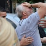 Φωτιά στη Καλλιθέα: Δραματικές σκηνές – Κατέρρευσε ο γιος, η μητέρα πήδηξε από το μπαλκόνι (vid+pics)