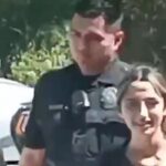 Φρίκη στο Τέξας: Δίδυμες μαχαίρωσαν μέχρι θανάτου μητέρα πέντε παιδιών και χαμογελούσαν όταν τις συνέλαβαν