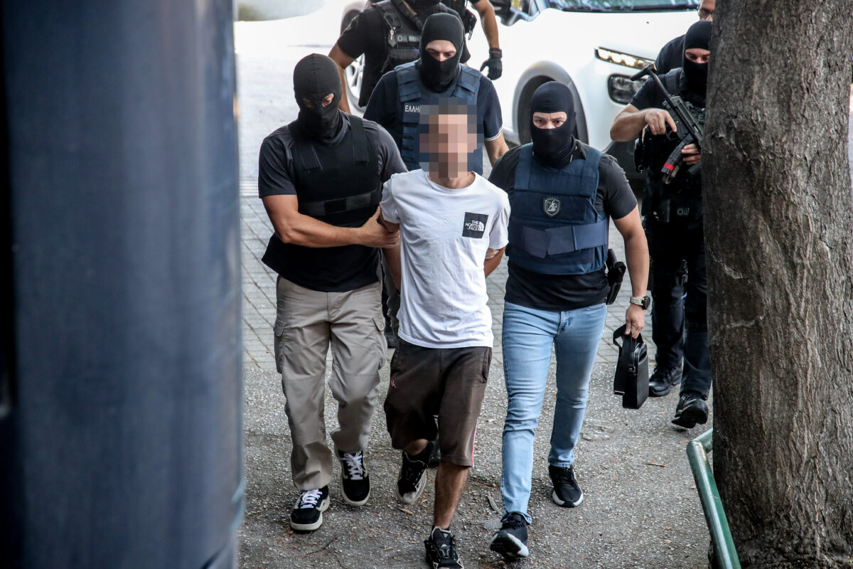 Επεισόδια στα δικαστήρια: Δύο συλλήψεις από τις 19 προσαγωγές!