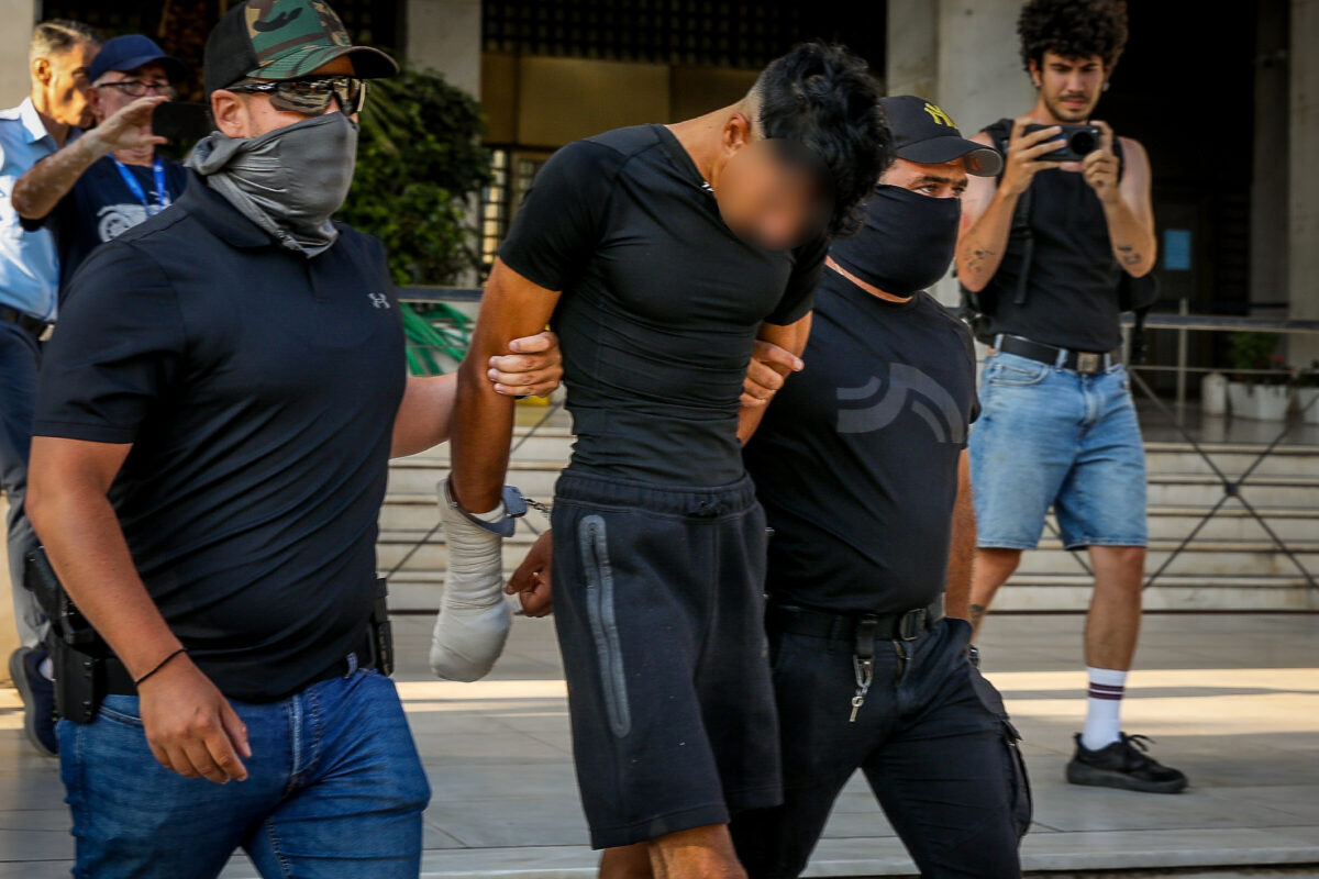 Γερμανία: Αυτοκινούμενο τροχόσπιτο παρέσυρε οχήματα – 34 τραυματίες και ζημιές… 350.000 ευρώ