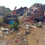 Θεσσαλονίκη: Περιβαλλοντική ρύπανση από βουνά αποβλήτων σε εταιρεία ανακύκλωσης