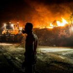 Το όχημα του 76χρονου κόλλησε στον χωματόδρομο – Οι σπίθες που προκάλεσαν τη φωτιά στο Ωραιόκαστρο (vid)