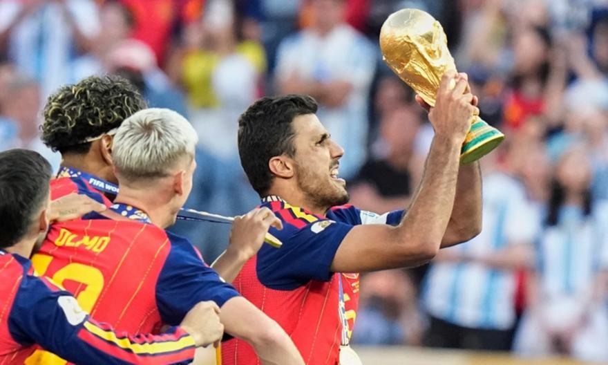 Πρώτη ξανά στα FIFA rankings η Ισπανία – Άνοδος δύο θέσεων για την Ελλάδα