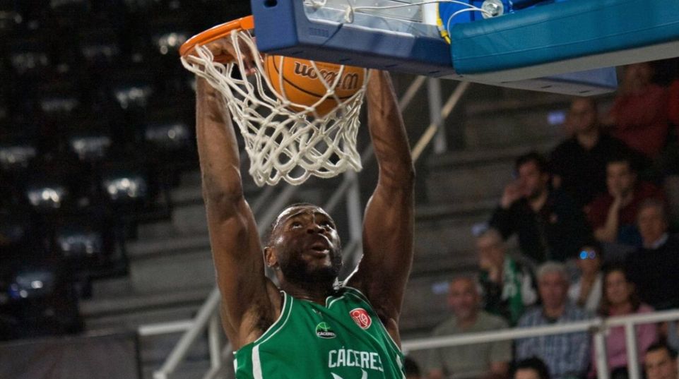 Βαλένθια: Πήρε τον MVP της τρίτης κατηγορίας της Ισπανίας