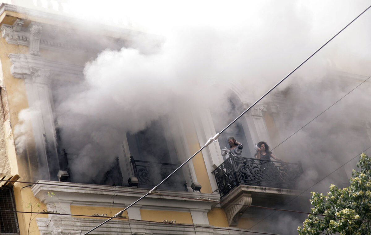 Στον εισαγγελέα σήμερα η 46χρονη που κατηγορείται για την επίθεση στη Marfin