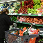 Ακρίβεια: Τα φρούτα και το μοσχάρι έγιναν “είδη πολυτελείας”
