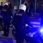 Θρίλερ στον Άγιο Δημήτριο: Νεκρός αστυνομικός μέσα σε υπηρεσιακό αυτοκίνητο