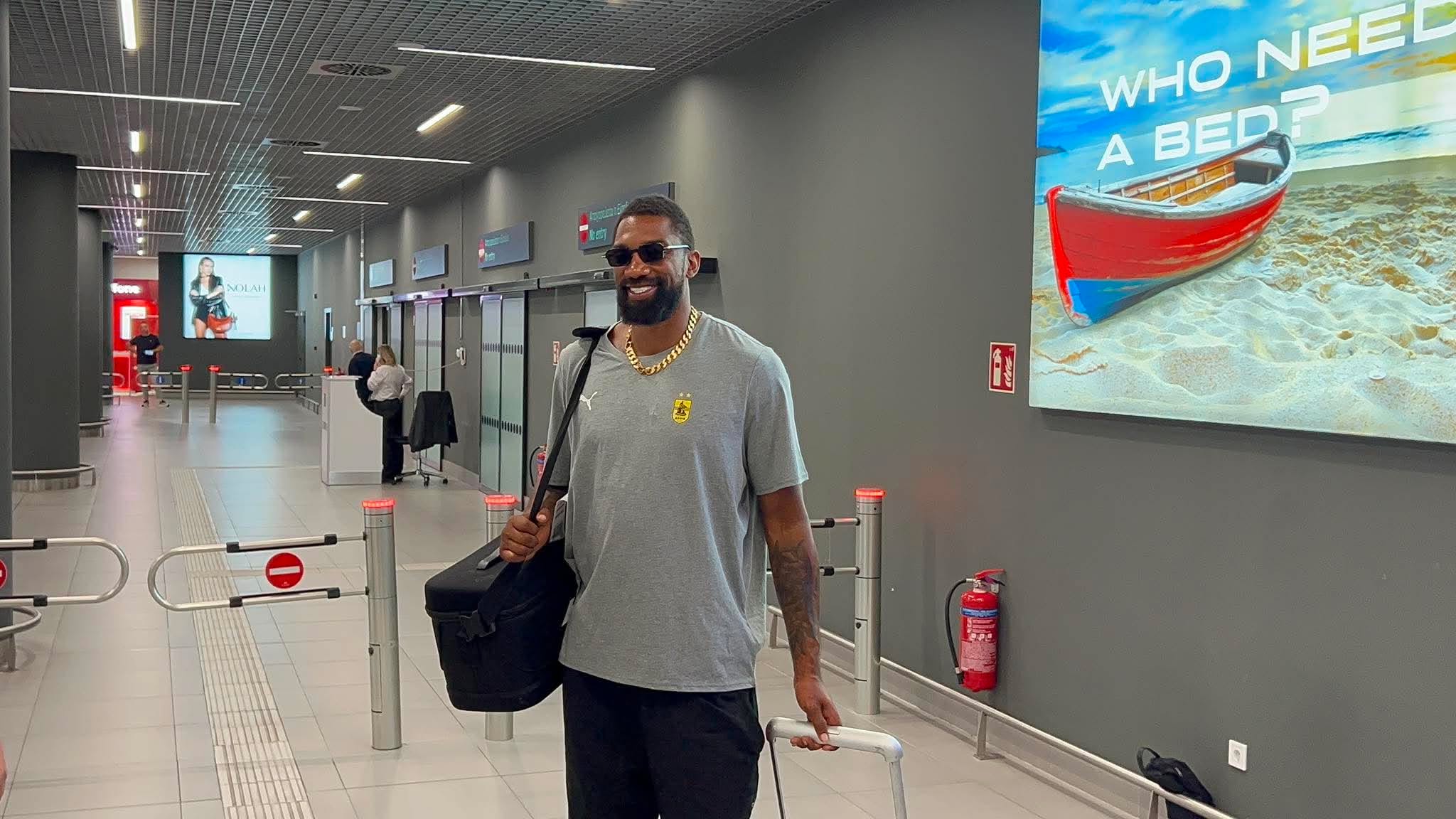 &Mu;&pi;&iota;&rho;&tau;&sigmaf;: &laquo;Έ&chi;&omicron;&upsilon;&mu;&epsilon; &pi;&omicron;&iota;ό&tau;&eta;&tau;&alpha; &ndash; &Theta;έ&lambda;&omicron;&upsilon;&mu;&epsilon; &nu;&alpha; &kappa;&epsilon;&rho;&delta;ί&sigma;&omicron;&upsilon;&mu;&epsilon; &tau;&alpha; &pi;ά&nu;&tau;&alpha;&raquo;