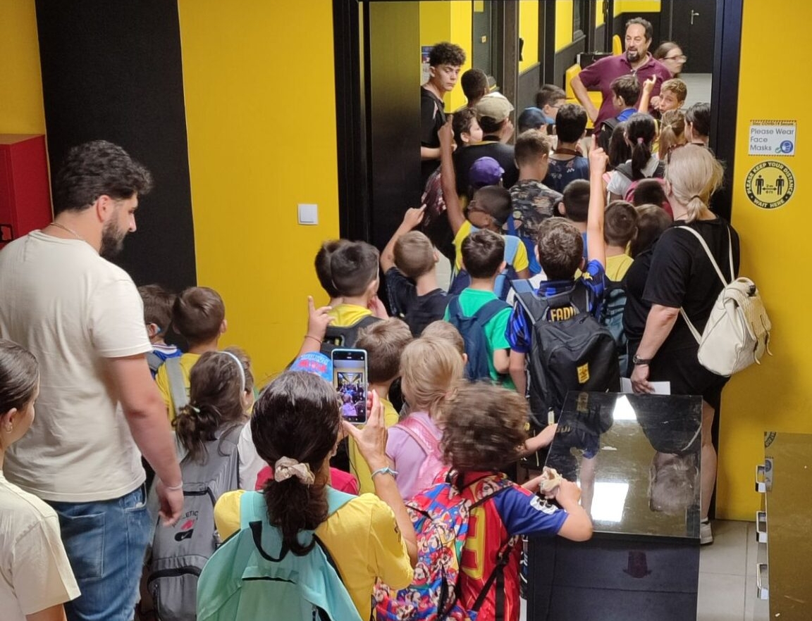 ARIS Summer Camp: Μια ιδιαίτερη επίσκεψη για τα παιδιά στο «Κλ. Βικελίδης»