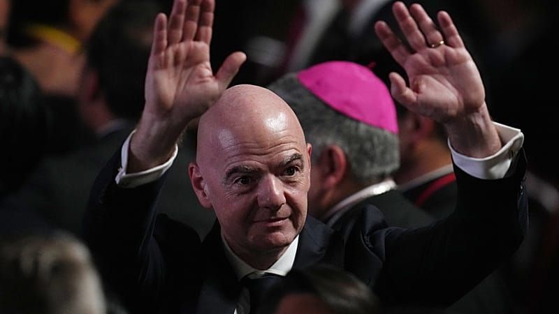 FIFA: UEFA, AFC και CONCACAF εξετάζουν πρόταση μομφής κατά του Ινφαντίνο (vid)