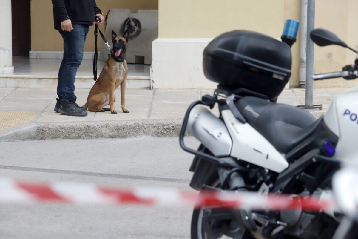 Εκκενώνεται το Δικαστικό Μέγαρο Θεσσαλονίκης μετά από τηλεφώνημα για βόμβα