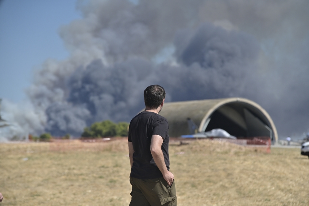 Πυρκαγιά σε δασική έκταση στην Τανάγρα μετά την πτώση του Phantom