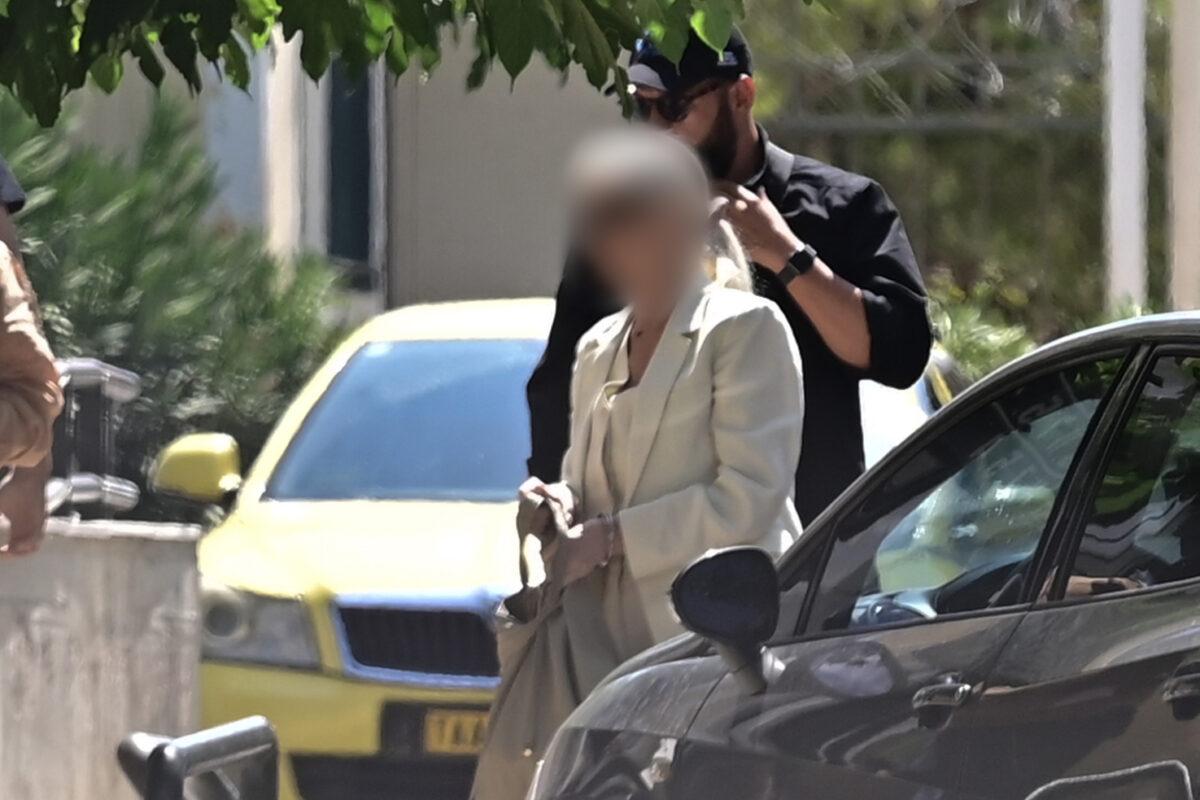 Θάνατος Μαζωνάκη: Στην ανακρίτρια το ζεύγος των γιατρών – Αντιμέτωποι μέχρι και με ισόβια (vid)