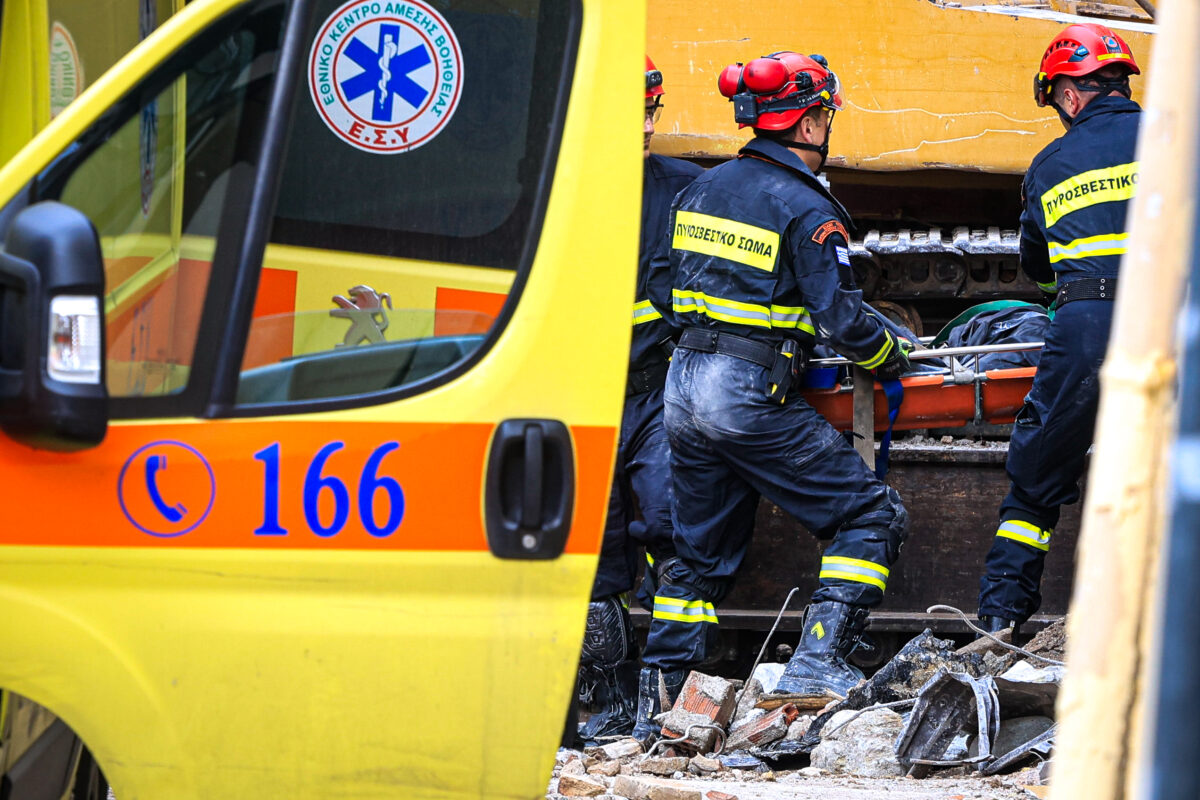Έκρηξη στην Πλάκα: Τέσσερις οι νεκροί και δύο οι αγνοούμενοι (vid)