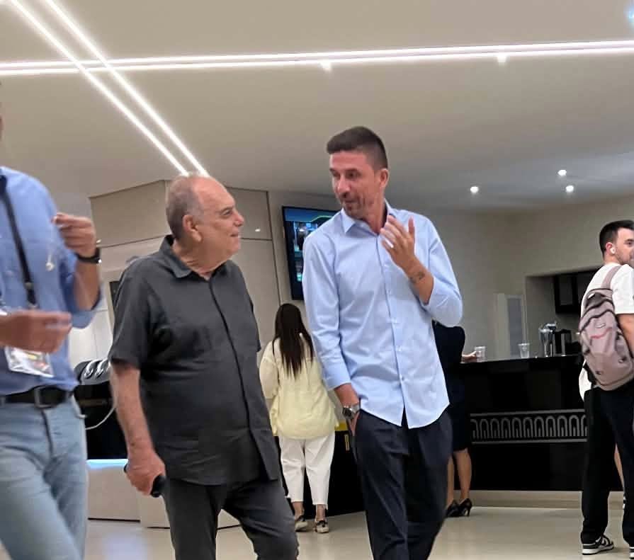 Ρέγες και Γκραντ μαζί στη Νέα Φιλαδέλφεια
