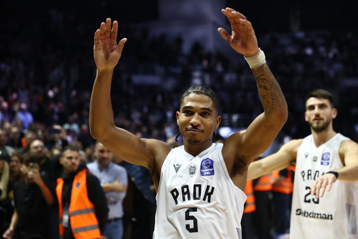 Με το ζόρι ο ΠΑΟΚ την ΑΕΚ 65-62 (vid)