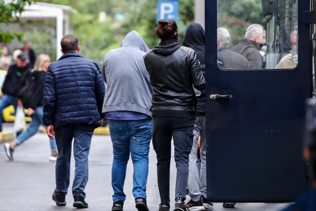Προφυλακιστέος ο ιδιοκτήτης της αλυσίδας καταστημάτων πίτσας (vid)
