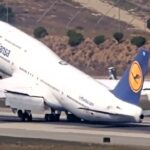 ΗΠΑ: Αεροσκάφος παραλίγο να χτυπήσει την… ουρά του σε αεροδιάδρομο!