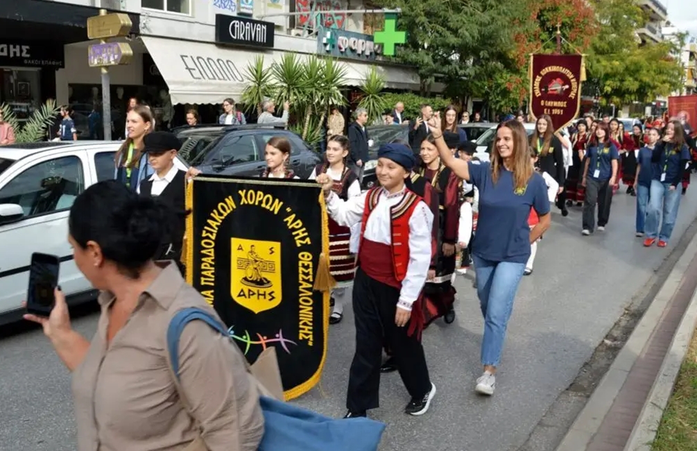 Τμήμα Παραδοσιακών Χορών: Ξεπέρασε κάθε προσδοκία η συμμετοχή στο 2ο παιδικό-εφηβικό φεστιβάλ