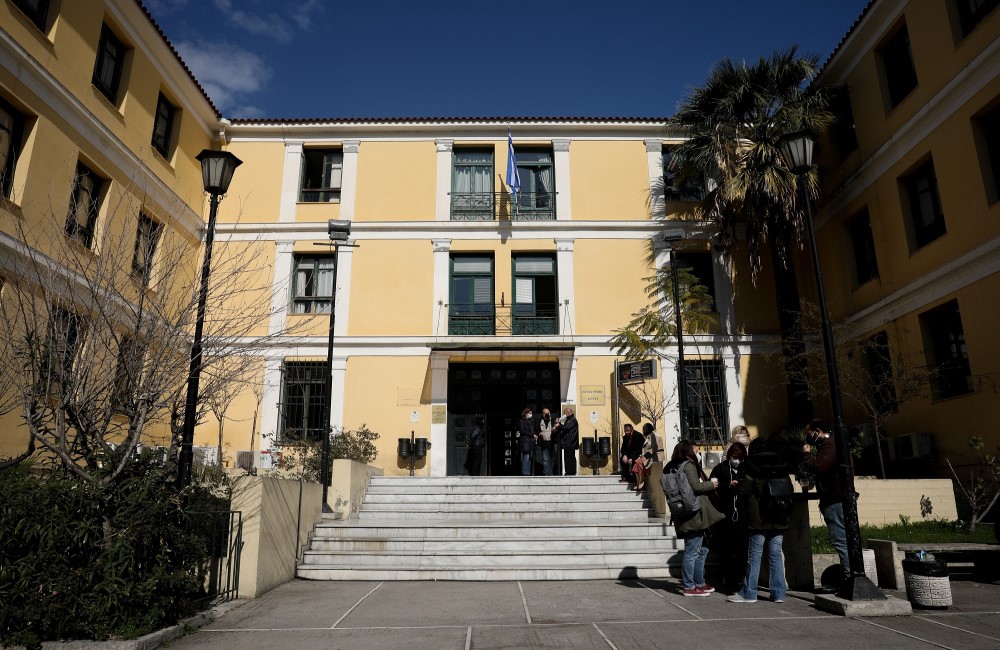 Ξεκίνησαν οι απολογίες των κατηγορουμένων για την υπόθεση «Χωριάτικο»