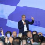 Μητσοτάκης στην εκδήλωση για τα 52 χρόνια της ΝΔ: “Να τους διαψεύσουμε πάλι” (vid)